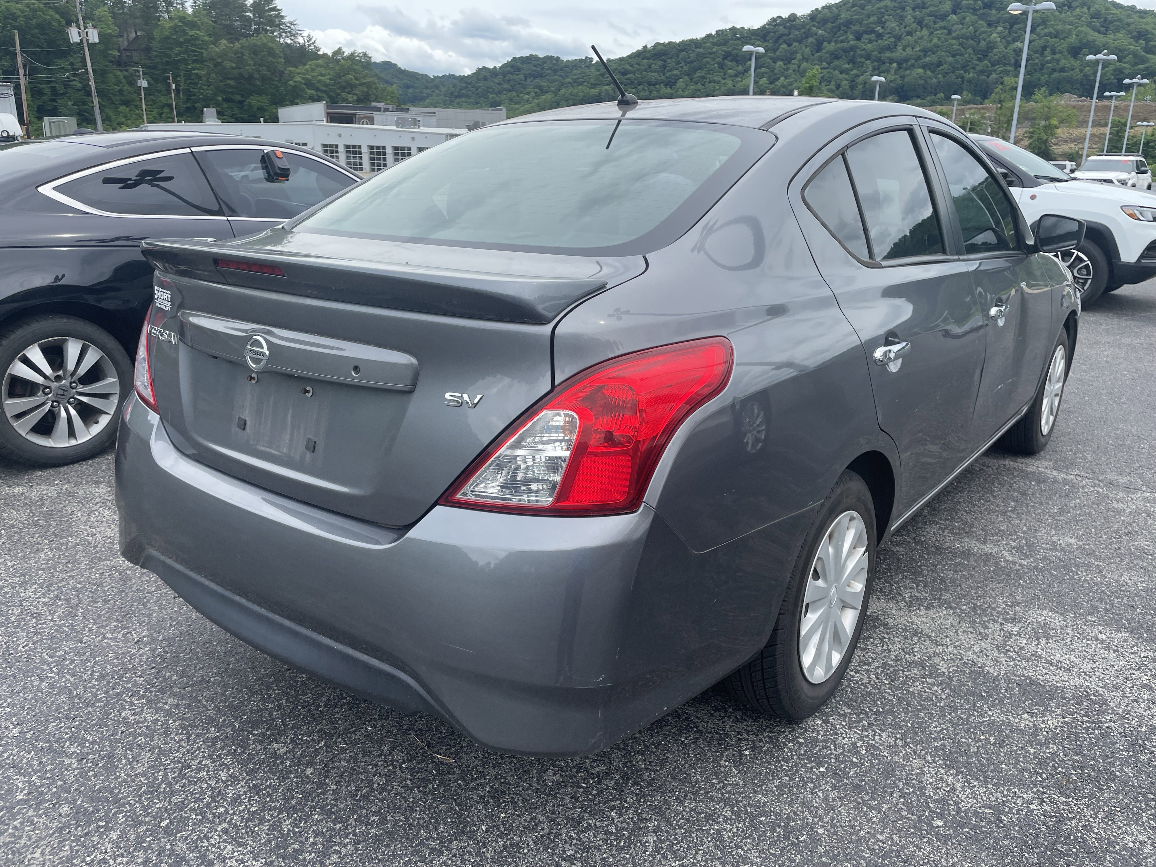 nissan versa sedan 2019 3N1CN7AP1KL846505 image nissan versa sedan 2019 3N1CN7AP1KL846505 image